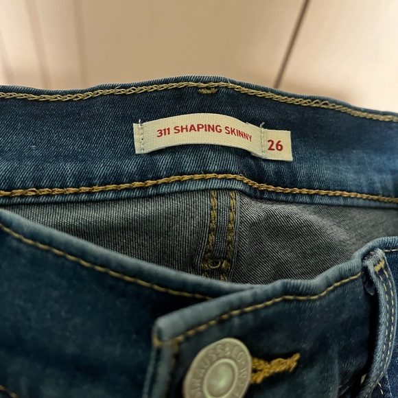 Levi’s 311 Shaping Skinny Jeans - Picture 5 of 6